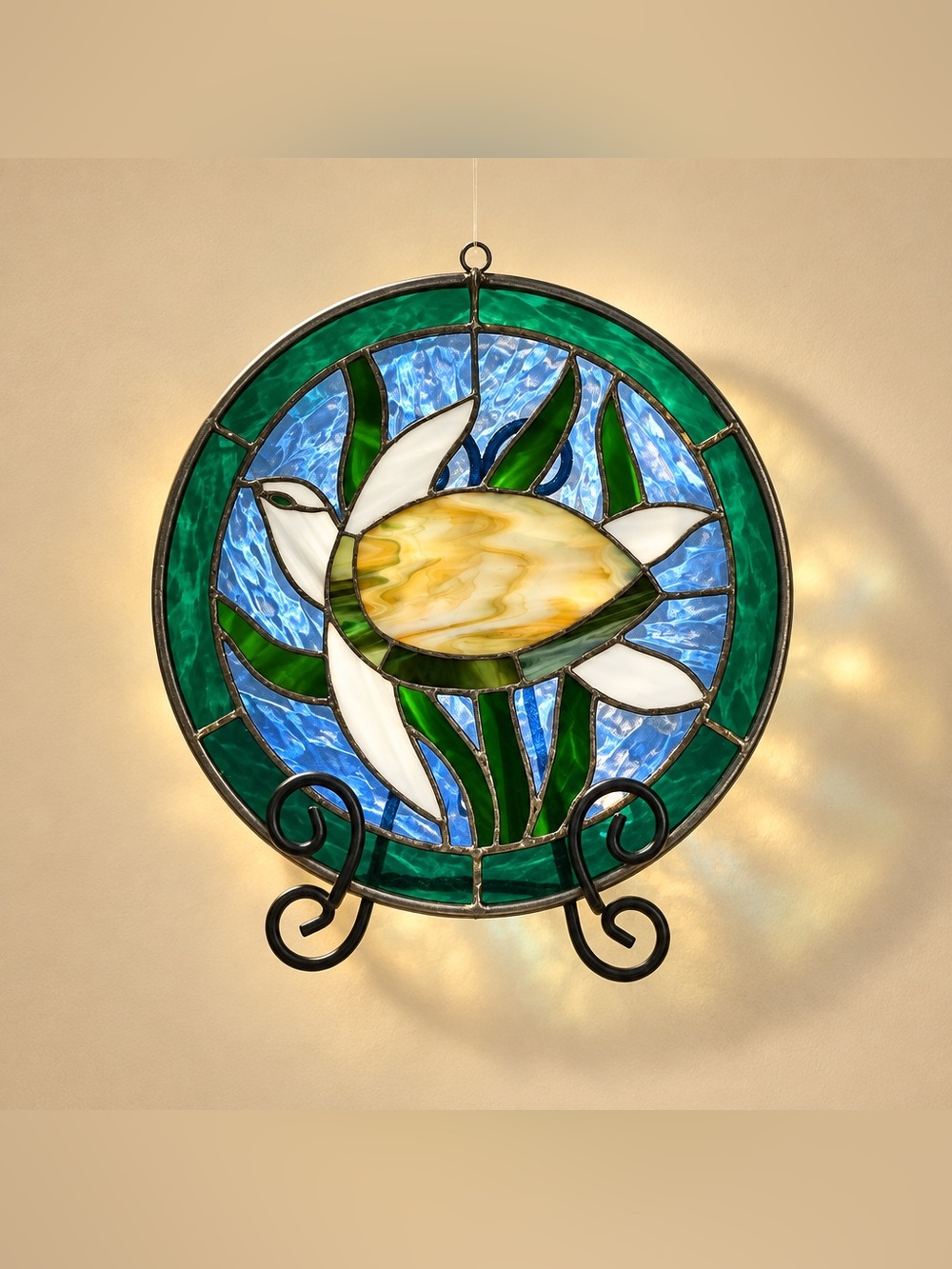 Sea Turtle Stained Round Glass and Metal FrameOcean Themed Sun catcher (Vintage)